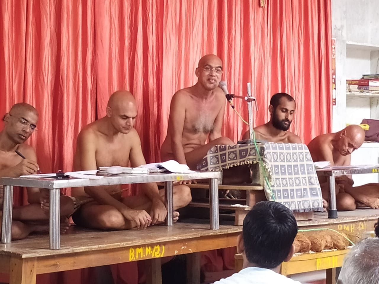 कर्म धूल को धोकर ही भगवान बना जा सकता है- आचार्य श्री निर्भय सागर जी