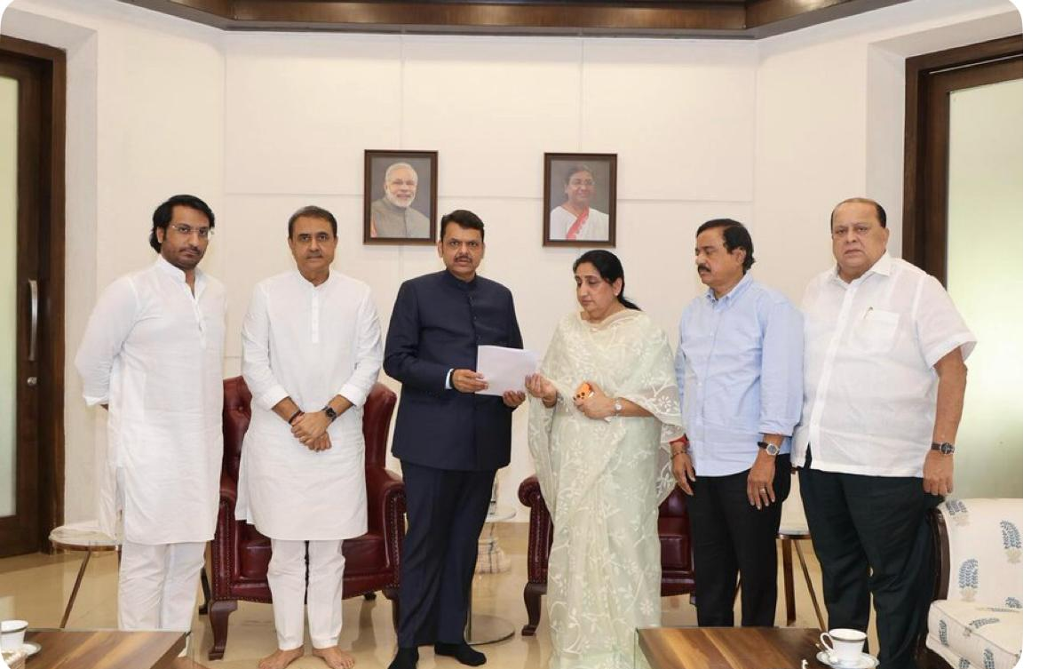 अजित पवार (दादा) के विमान हादसे की CBI जांच की मांग: राष्ट्रवादी कांग्रेस पार्टी ने मुख्यमंत्री देवेंद्र फडणवीस को सौंपा ज्ञापन