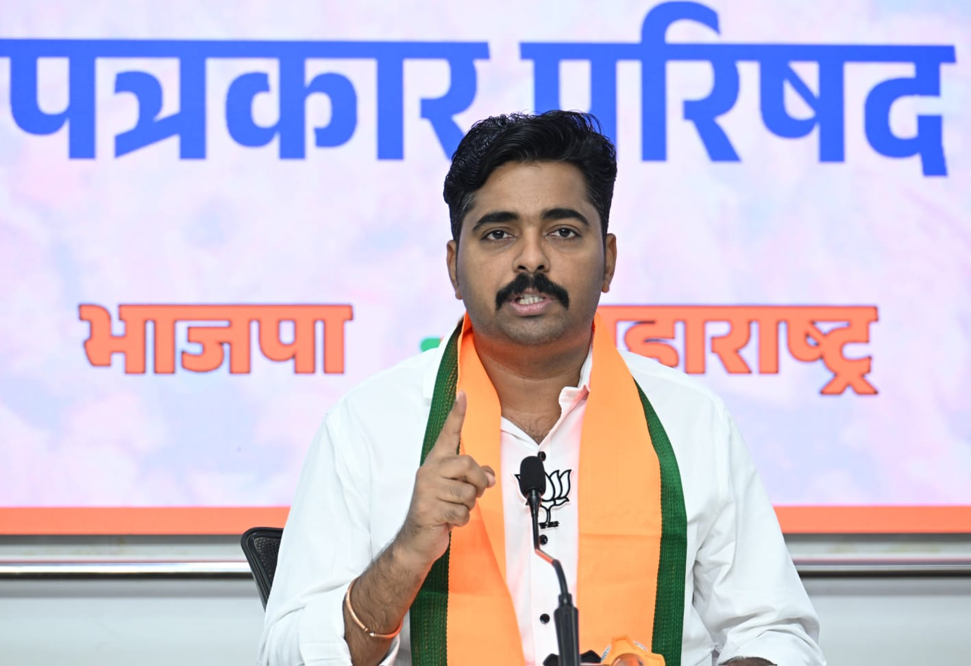 युवाओं का समर्थन पीएम मोदी के साथ, संजय राउत को फिर घर बैठना पड़ेगा: भाजपा नेता नवनाथ बन